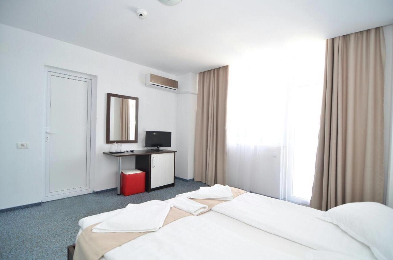 קוסטינסטי Babylonia Resort מראה חיצוני תמונה