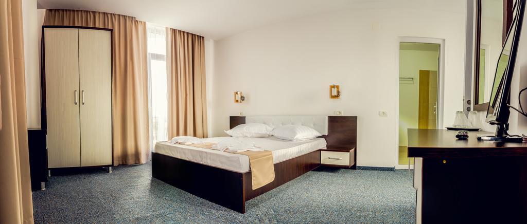 קוסטינסטי Babylonia Resort מראה חיצוני תמונה