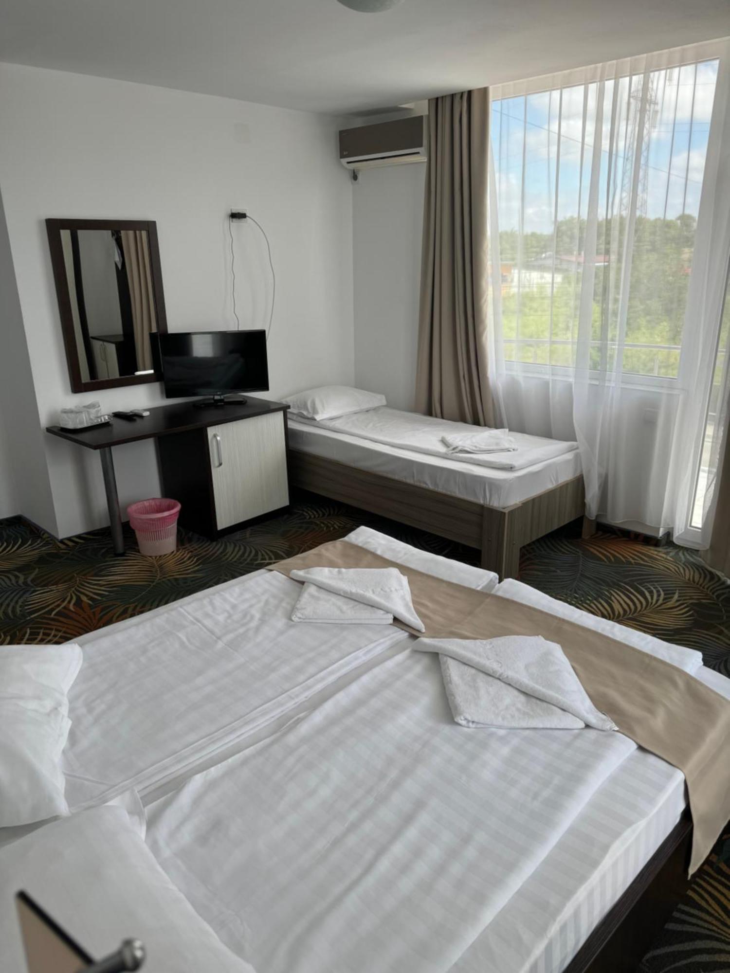 קוסטינסטי Babylonia Resort מראה חיצוני תמונה