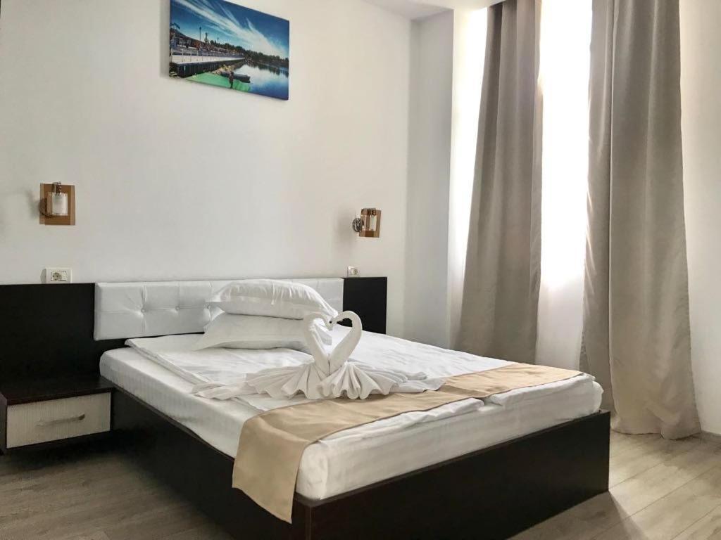 קוסטינסטי Babylonia Resort מראה חיצוני תמונה